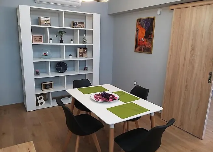 Urban House Aiolou