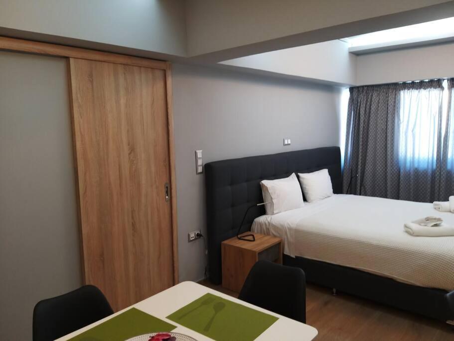 Apartment Urban House Aiolou Athen